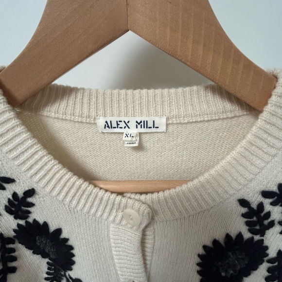 Alex Mill Cream Cardigan with Black Floral Design - Picture 3 of 4